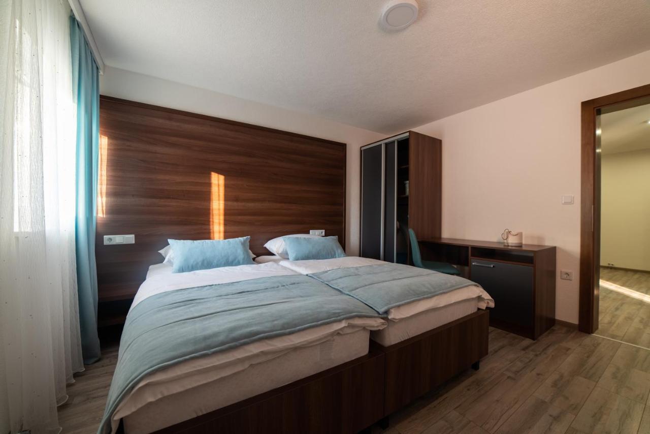 Apartments And Rooms Villa Majestic Bihać エクステリア 写真